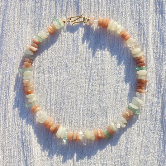 MoonDust | Edelsteinkette mit Mondstein & Prehnit