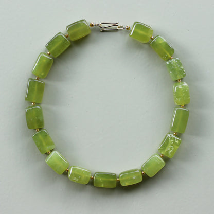 Circe | Edelsteinkette mit Serpentin-Quadern