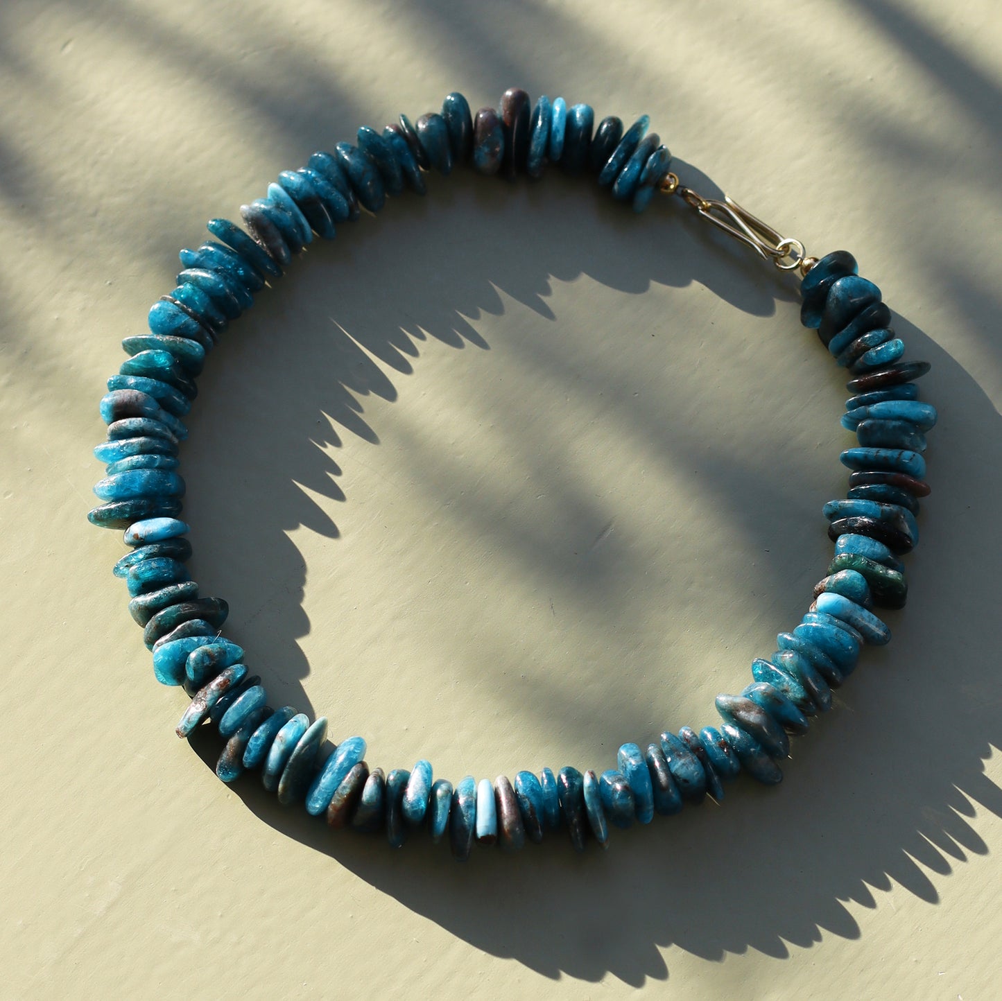 Deep Blue | Edelsteinkette mit Apatit